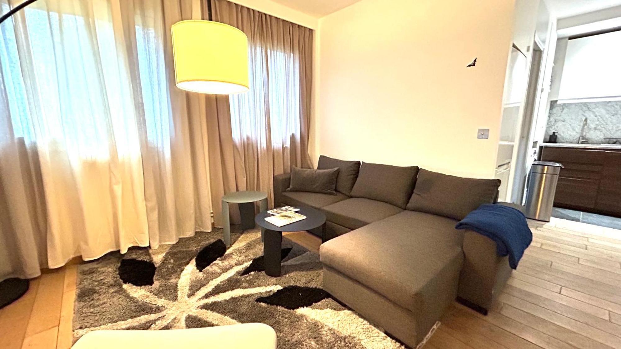 Big Apartment Eiffel Tower View ปารีส ภายนอก รูปภาพ