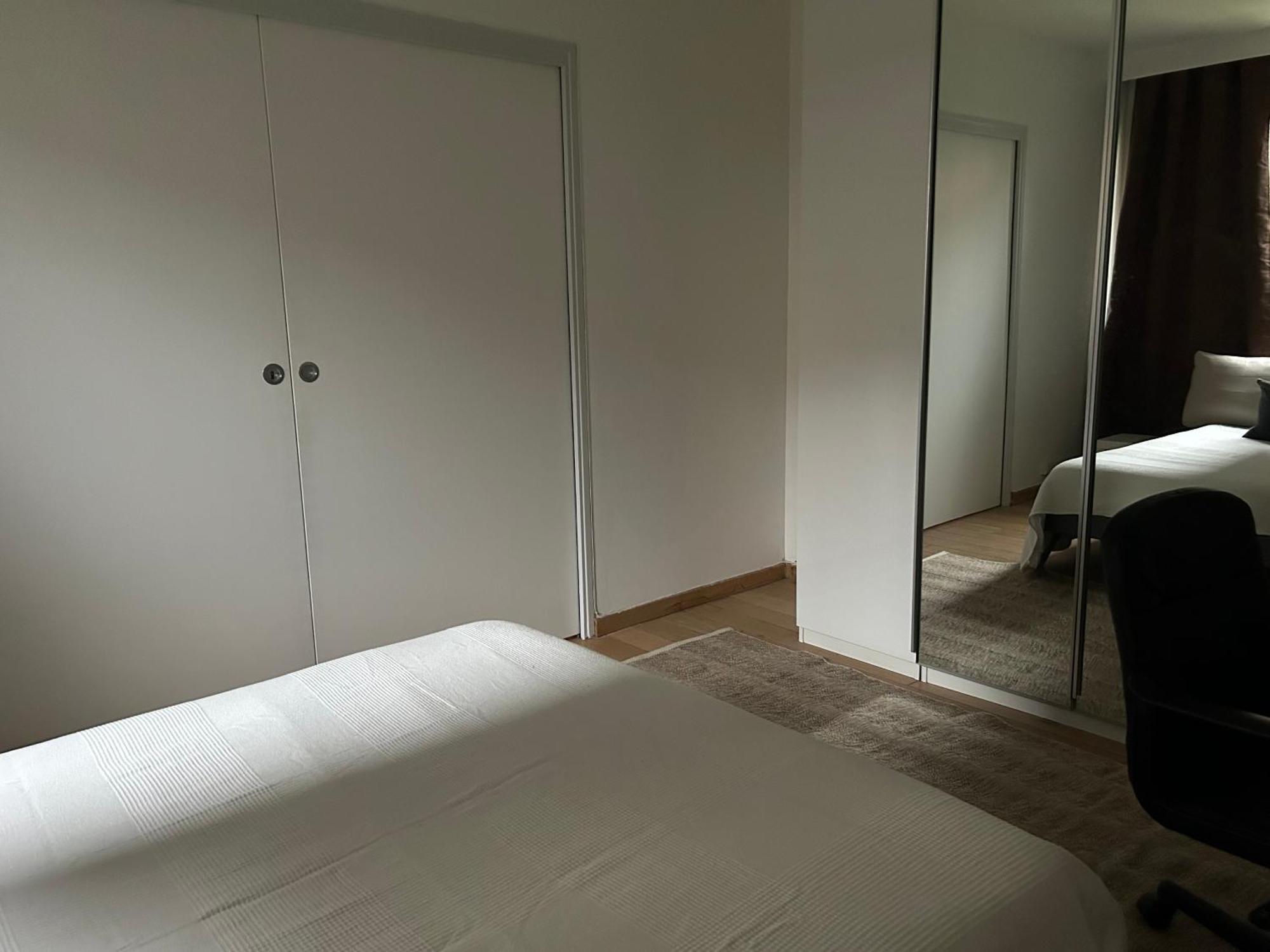 Big Apartment Eiffel Tower View ปารีส ภายนอก รูปภาพ