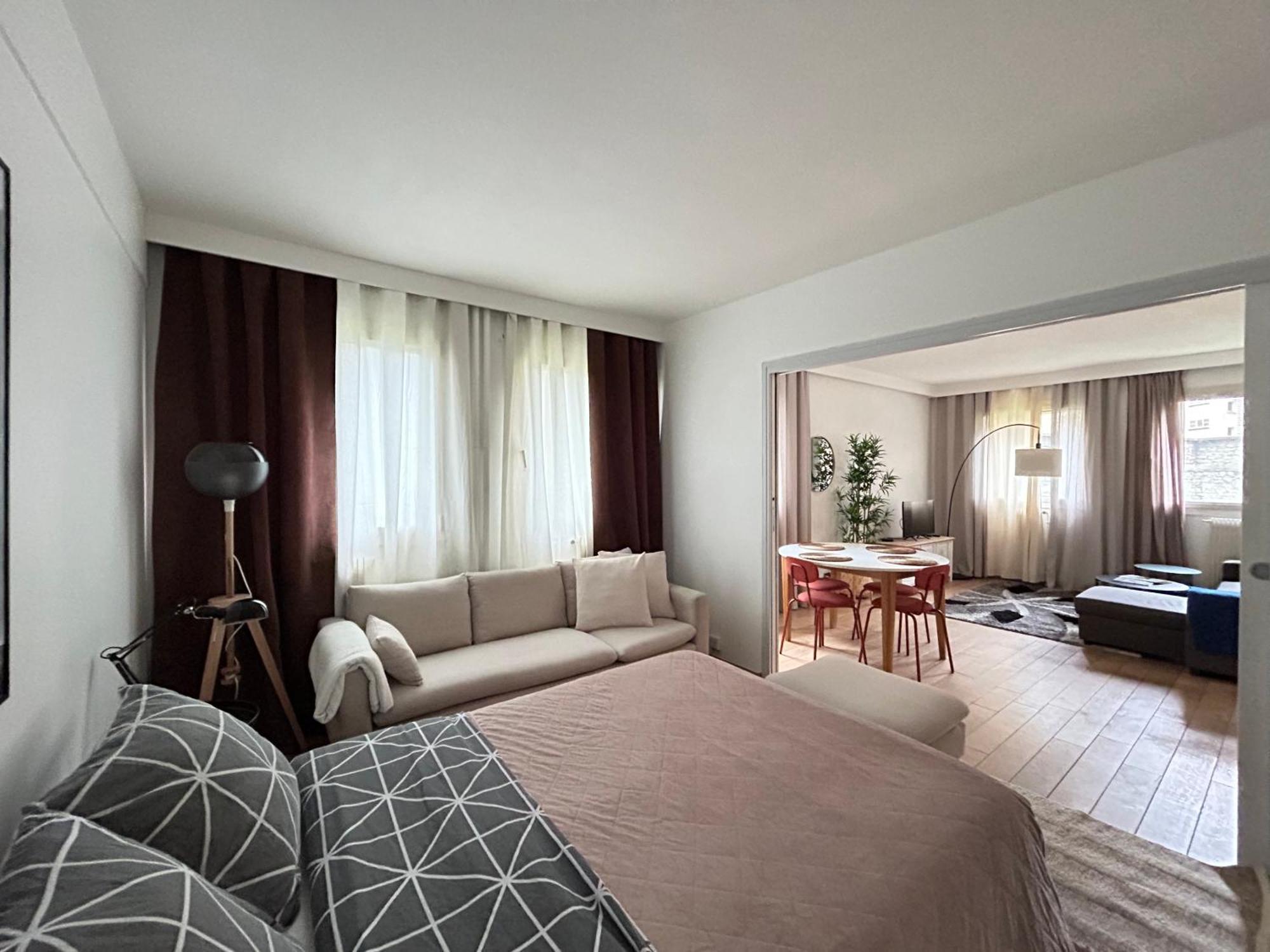 Big Apartment Eiffel Tower View ปารีส ภายนอก รูปภาพ